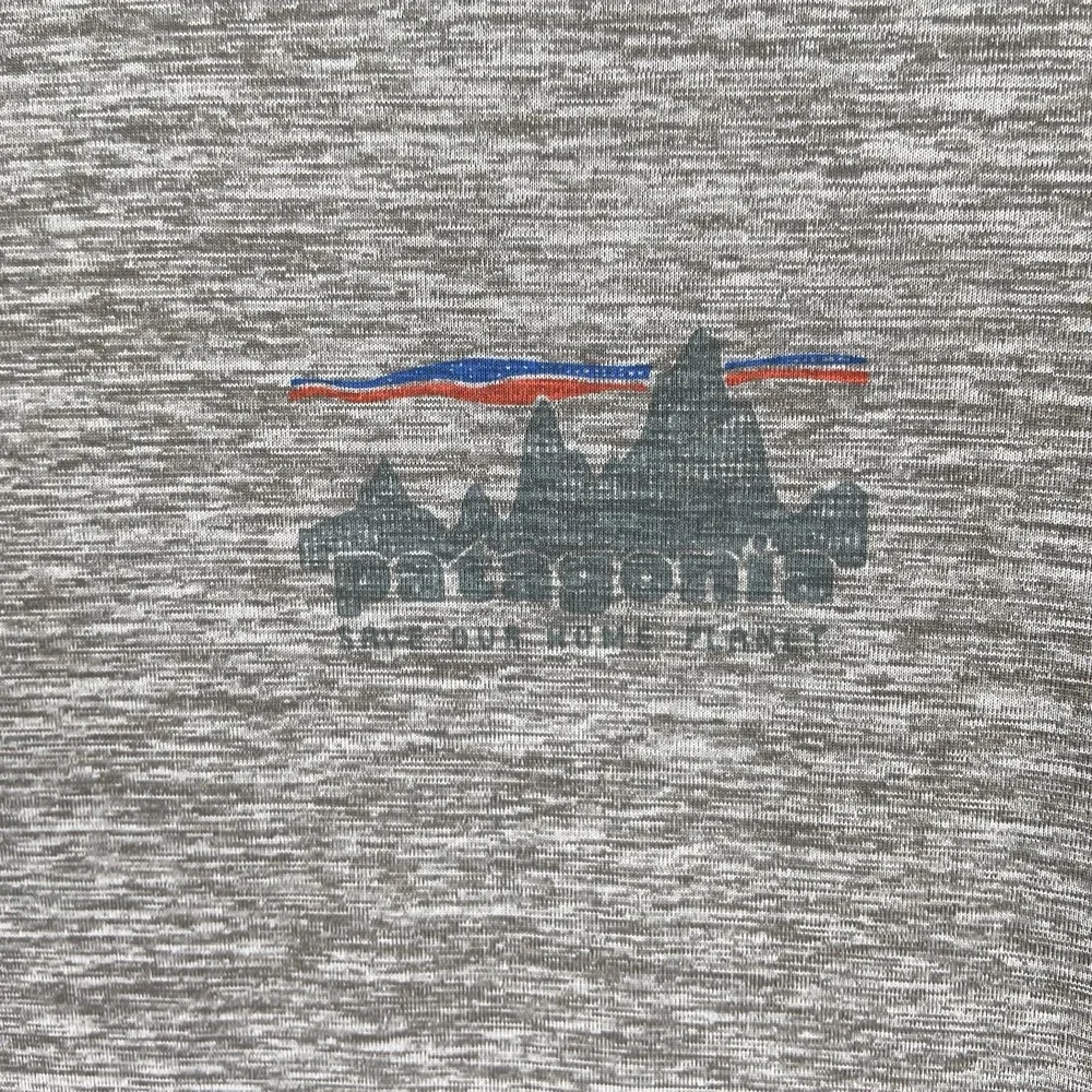 Patagonia T-Shirt Mens Small Capilene Cool Daily Performance Graphic Tee Outdoor